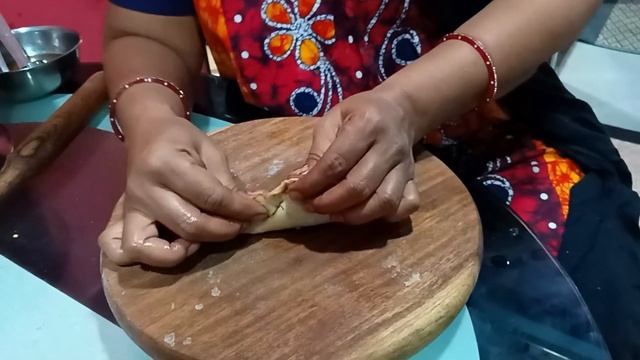 HOMEMADE MOMOS RECIPE | होममेड मोमोज रेसिपी | How To Make Momos | Marathi Recipes