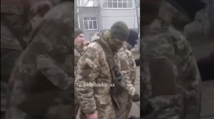 Видео с принудительной мобилизацией мешканцев на территории 404 . Днепропетровск.