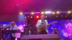 ВИА «Самоцветы» с легендарным хитом — сегодня его исполняют только для ульяновцев и гостей города