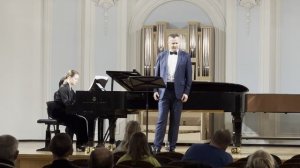 Г В. Свиридов, "Богоматерь в городе"