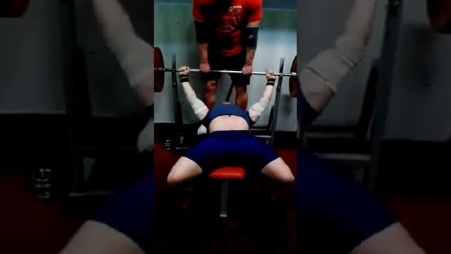 Никита Нижник 23 года, жим лёжа - raw - 200 кг, подготовка на ЧМ - WPA. смотреть онлайн