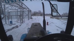 Расчищаю дороги и территории от снега. Как там со строительством гаража. Сезон 2024.
