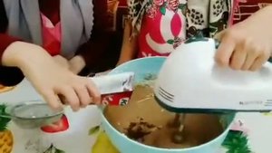 ПУХТУПАЗИ ХОНАГИ. ( ТОРТИ МЕВАГИ АЧОИБ  БОЛАЗЗАТ ).