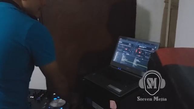 MIX LIVE Boguie Boguie El Taxi Sigueme y te sigo Ginza La Gozadera