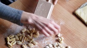 Shaping Cavatelli Pasta