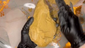 Чистка глины Крем-Брюле #асмр #глина #мел #глинакрембрюле #чисткаглины #чисткамела