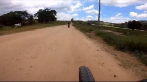 Парню повезло, а быку нет)