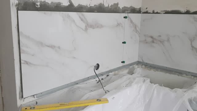фартук на кухне из керамогранита