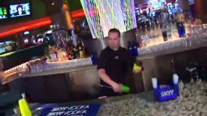 Флейринг (Flairing) - Christian Delpech за баром 2