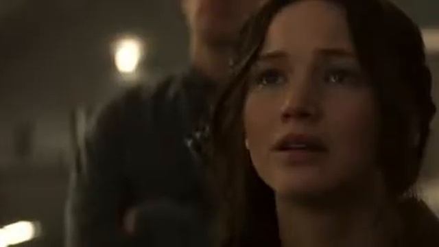 Голодные игры 2014: Сойка-пересмешница. Часть 1