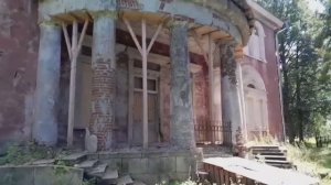 Былая роскошь. Полуразрушенный дом XIX в. усадьбы Львовых окрестности Торжка. Бывший усадебный ансам