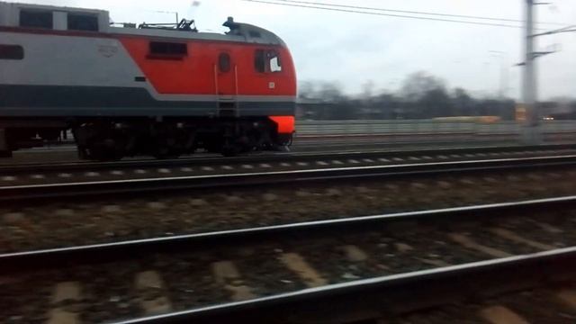 ЭП2К с пассажирским составом на перегоне "Плющево - Вешняки." смотреть онлайн