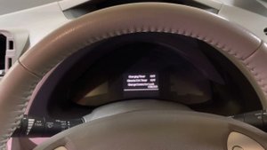 Как ведёт себя электрокар Nissan Leaf, когда в нём сел 12-вольтовый аккумулятор