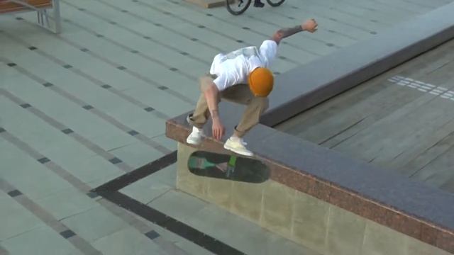 Vans New Classic Wear Test 2021 RAW смотреть онлайн