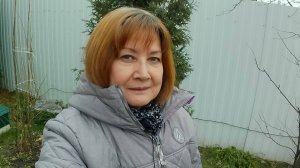 Сад без снега. Пустой холодильник.  Загородная жизнь.