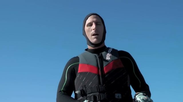 How to STAY WARM: Water Skiing, Wakeboarding, Surfing, Windsurfing, Kneeboarding. Tricks & Tips