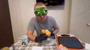 Новое шоу «Бургер мечты». Съешь бургер разными продуктами в слепую