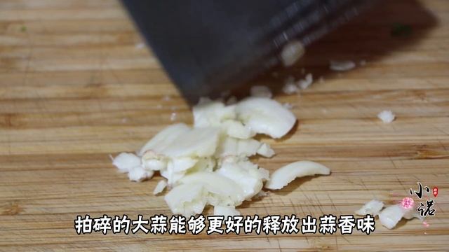 天热给家人做一道手撕鸡腿，我家一周吃6次，上桌2分钟就光盘，香【刘姐厨房 Magic Food】#鸡腿 #手撕鸡腿 #鸡腿做法 #中国美食