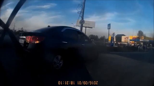 Веловидео Машина поворачивает Тюмень