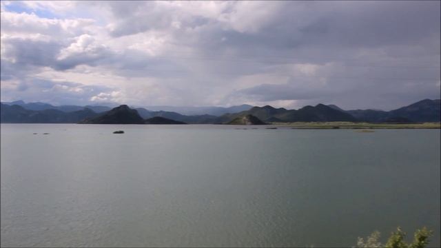 Черногория. Скадарское озеро.