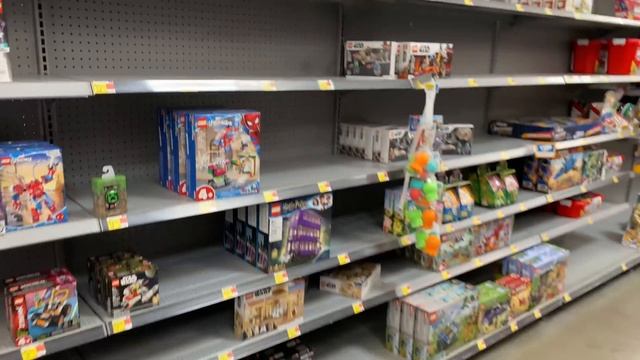 Hunting for the LEGO 501st Battle Pack @ Walmart! смотреть онлайн