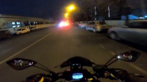 Мотоцикл Kawasaki Z1000 на работу по свежочку