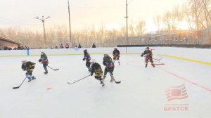 Спортивная зима в Братске началась! Хоккеисты города торжественно открыли новый сезон