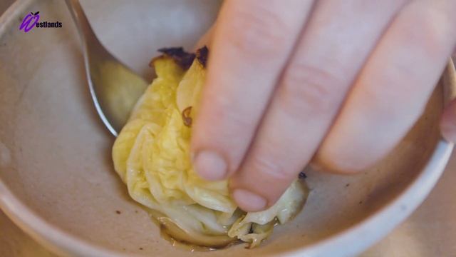 Alex Bond, chef owner of Michelin-starred Nottingham restaurant Alchemilla creates three dishes смотреть онлайн