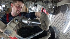 LC200/Бензин/Дизель/Замена рулевой рейки. #tlc200 #lc200 #рулеваярейка #замена #toirtoyota #top #топ