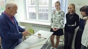 Урок труда в лицее № 5 Донецка