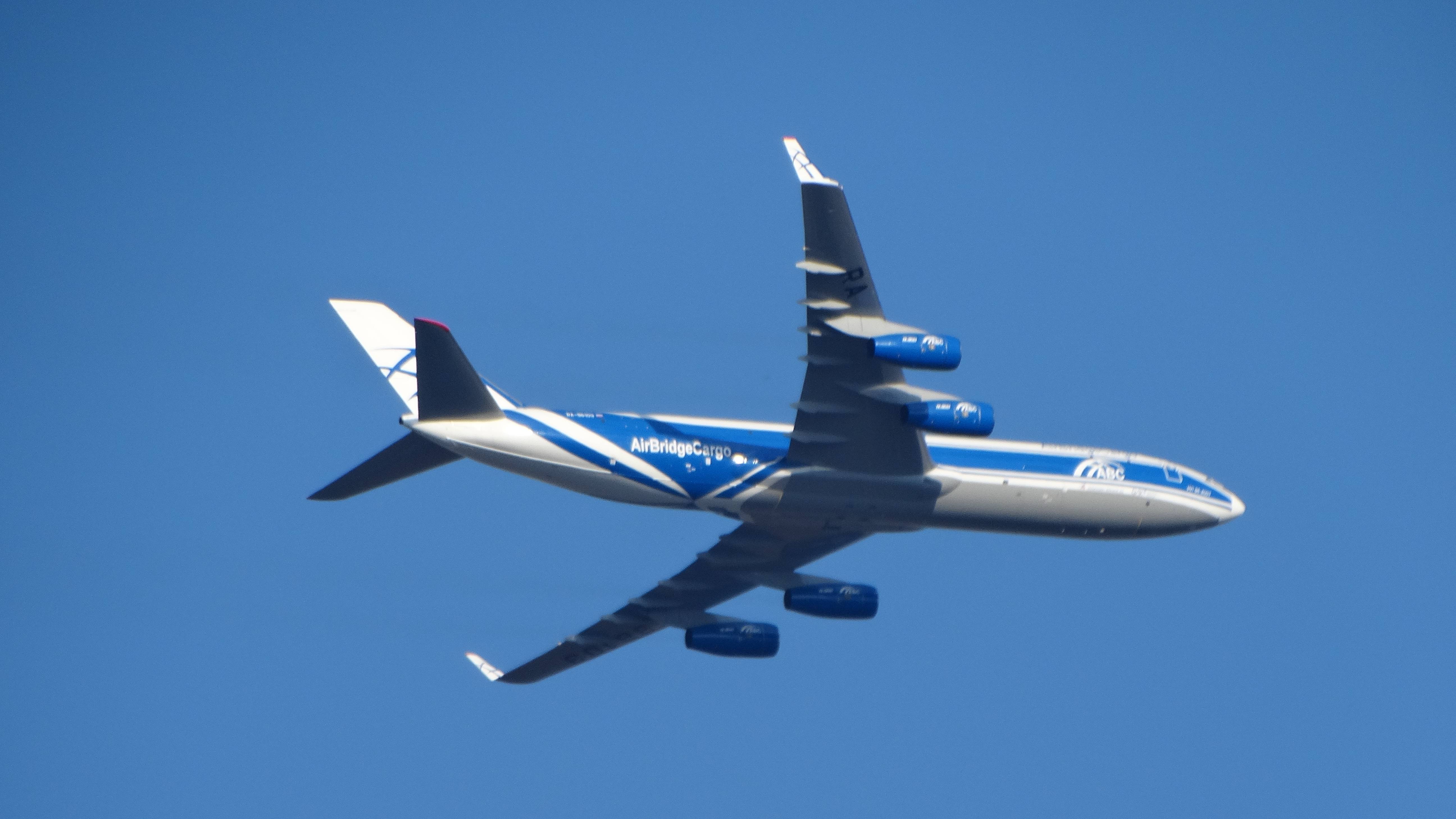 IL-96 400T 
ИЛ-96 400Т
RA96103