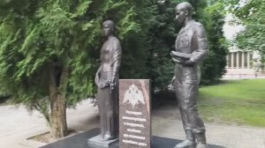 Смоленск сквер памяти воинов-интернационалистов. Необычный памятник в виде часовни.