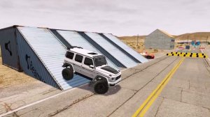 BeamNG.Drive Препядствия против автомобилей и поездов!