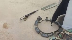 Наш военный в Сирии показал и рассказал, как военные бросали оружие, переодевались в гражданское....