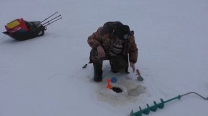 Рыбалка на ламбушке в Карелии! Добрались до льда!