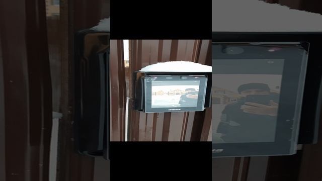Тест биометрического терминала зимой