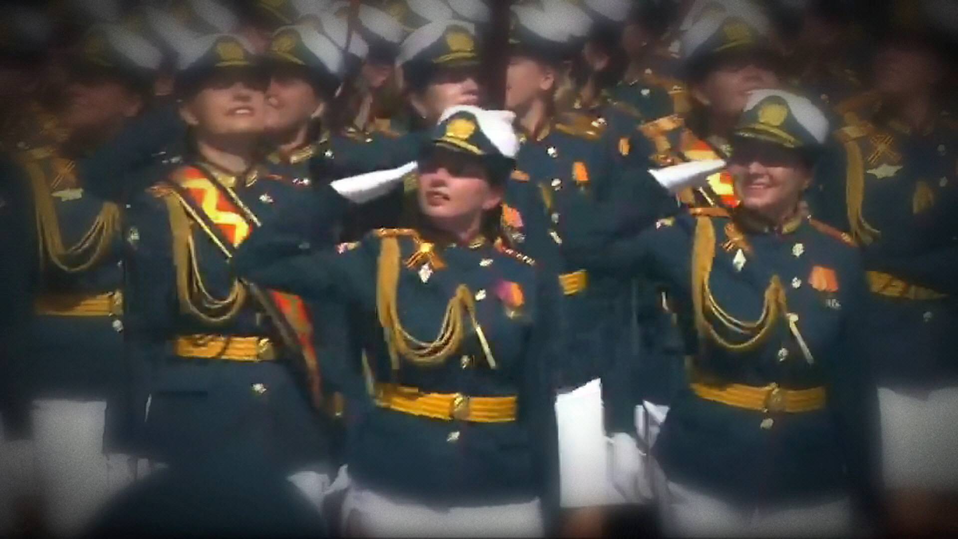 Женские войска России на параде. смотреть онлайн