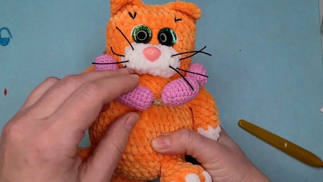 Видеообзор Мини Котика и необходимые материалы для вязания. МК платный в формате pdf + ВидеоМК