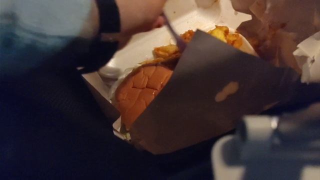 Takeaway Tuesday Carol's Chippy Wednesbury смотреть онлайн