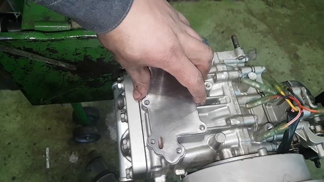 SUZUKI DT8. Попадает вода в цилиндры смотреть онлайн
