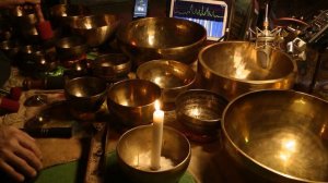 ШАВАСАНА И ЙОГА НИДРА С ПОЮЩИМИ ЧАШАМИ 03