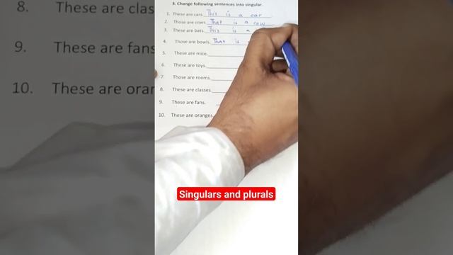 singulars and plurals #singular #english #englishgrammar #englishlanguage #thisandthat #basicenglis