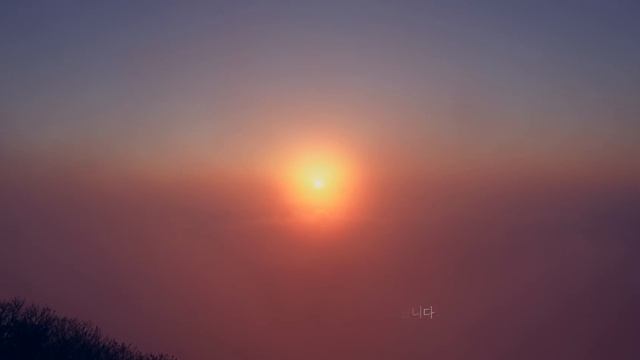 세상 불편해도 이곳에서 자는 이유 | 폭설 내린 산꼭대기 절벽에서 홀로 1박하기  | 설산 백패킹 🥶❄️