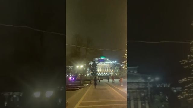 Ёлочка возле здания правительства Ростовской области. 🎄✨