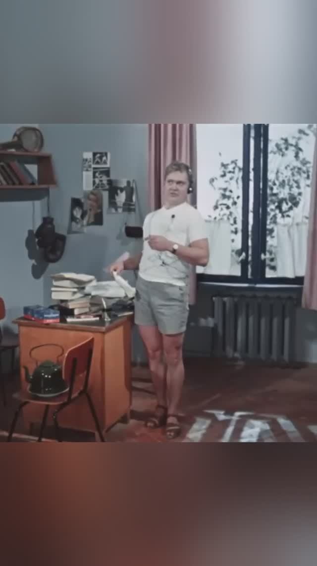 Виктор Павлов. 12 стульев. Операция «Ы». Одиноким предоставляется общежитие #кино #юмор #shorts