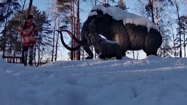 К старинной каменоломне на озере Шарташ