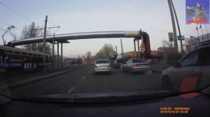 2019-10-18 - Автобус нарушает ПДД