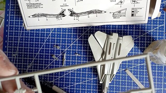 Масштабная модель самолёта F-14A TOMCAT в масштабе 1:144 смотреть онлайн