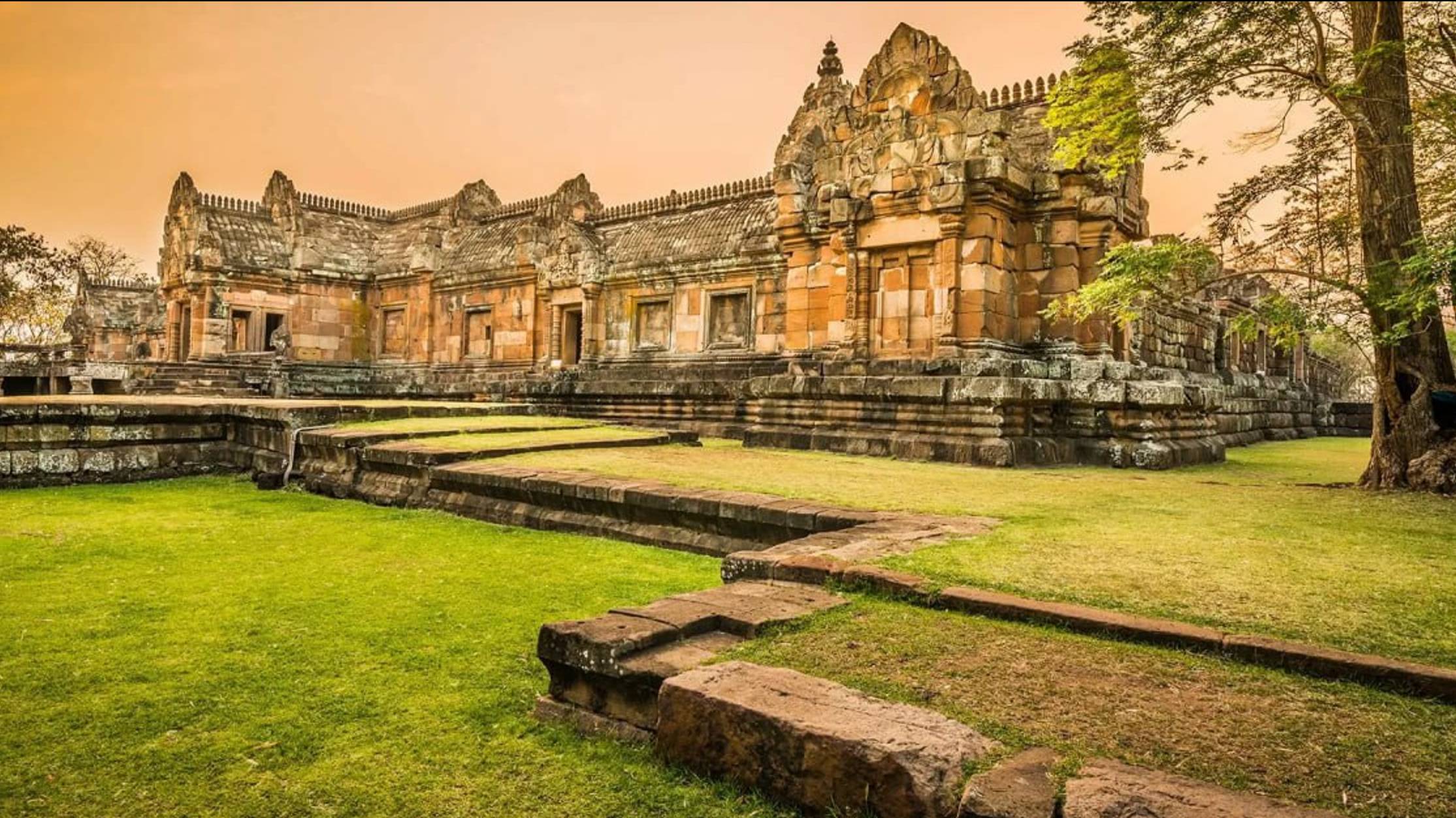 Пхимай, Таиланд🇹🇭 Исследуйте потрясающий 1000-летний кхмерский храм смотреть онлайн