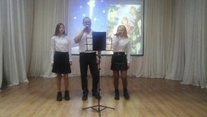 "На пороге Рождество" (песня)